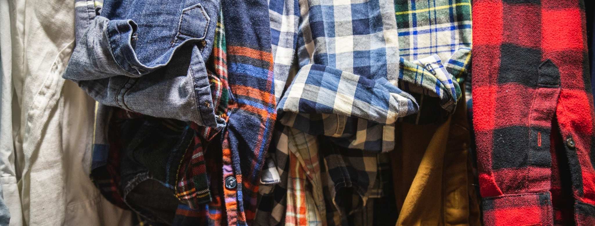 The ultimate list of sustainable clothing brands for men, women, and kids. Plus sized brands and home textiles, too.