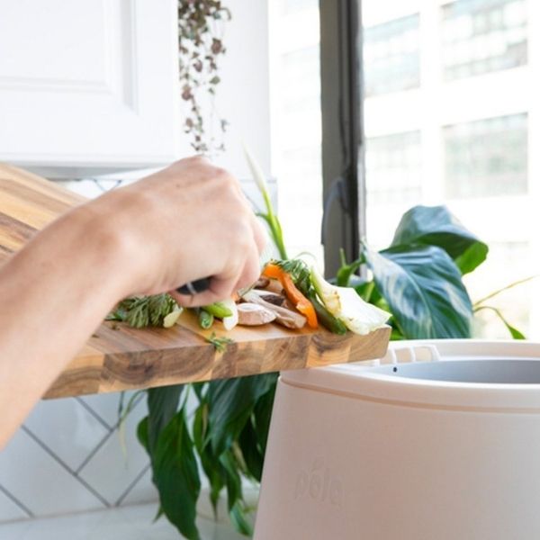 Sustainable Countertop Compost Bins - Reduce Waste and Embrace Minimalism