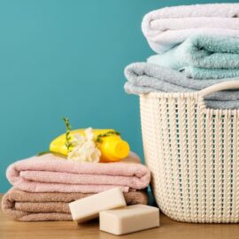 When it comes to laundry detergent, there are plenty of misleading claims. Inside: How to buy an eco-friendly and non-toxic laundry detergent without the confusion or hassle.